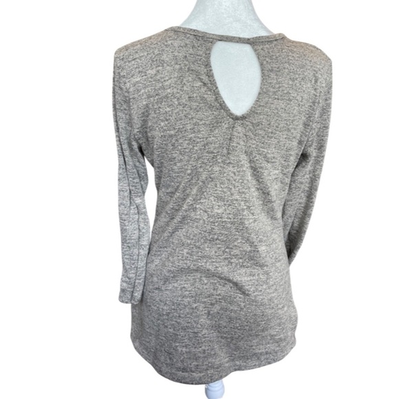 Almost Famous knit top with keyhole detail XL - Picture 3 of 4